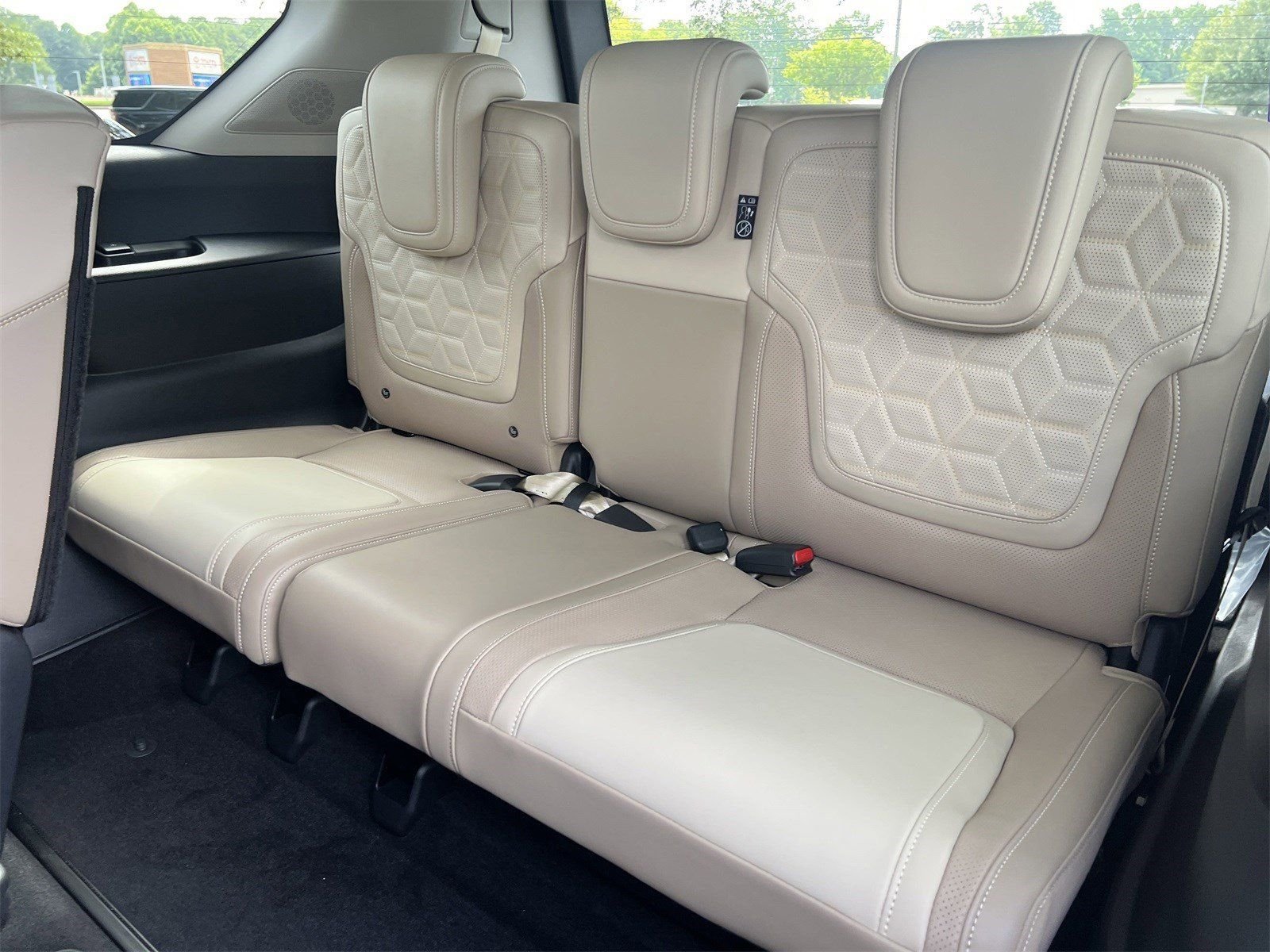2025 Nissan Armada Platinum Reserve - Photo 25