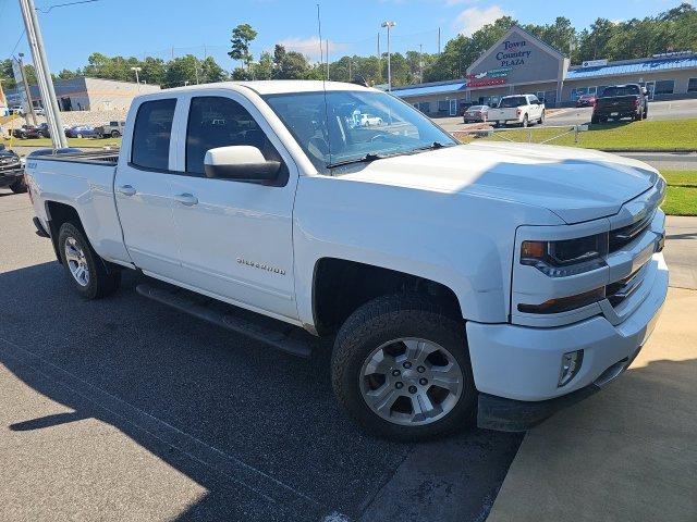 Used 2017 White Chevrolet LT image 1