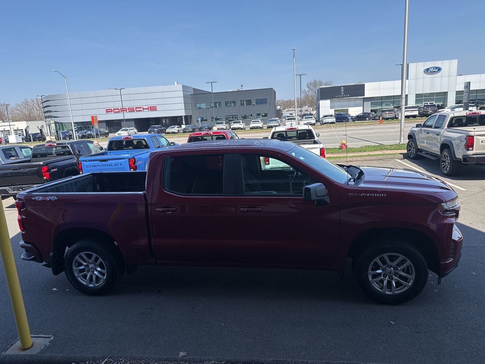 Used 2019 CAJUN RED TINTCOAT Chevrolet RST image 5