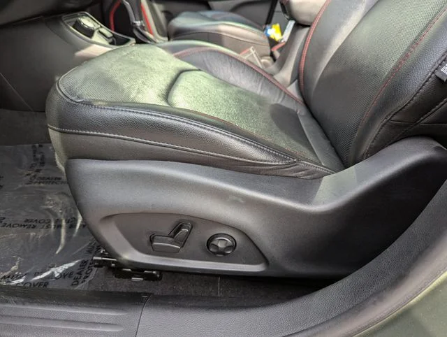 Used 2021 Green Jeep Trailhawk image 20
