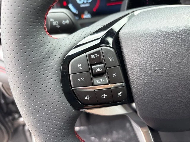 New 2026 Carbonized Gray Metallic Ford ST-Line image 45