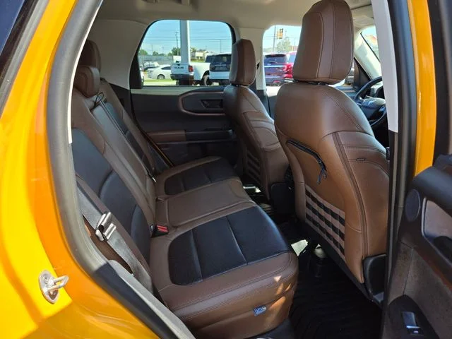 Used 2022 Orange Ford Badlands image 19