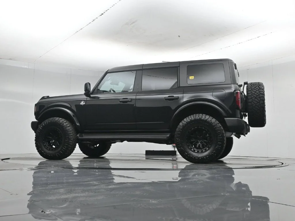 New 2026 Shadow Black Ford Outer Banks image 51