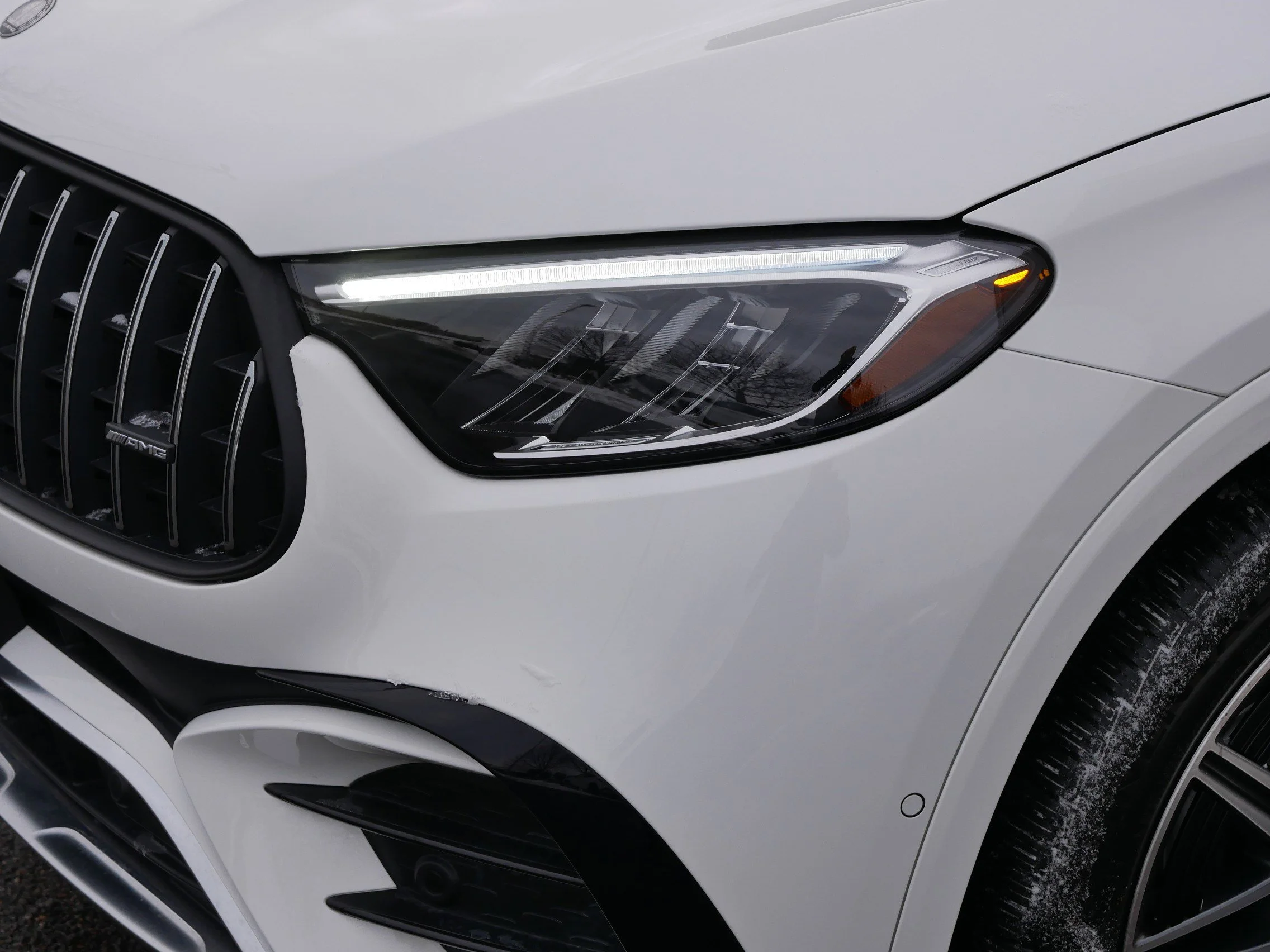 Used 2025 Polar White Mercedes-Benz AMG® GLC 63 S E Performance image 16
