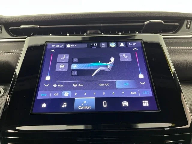 Used 2023 White Jeep Altitude X image 30