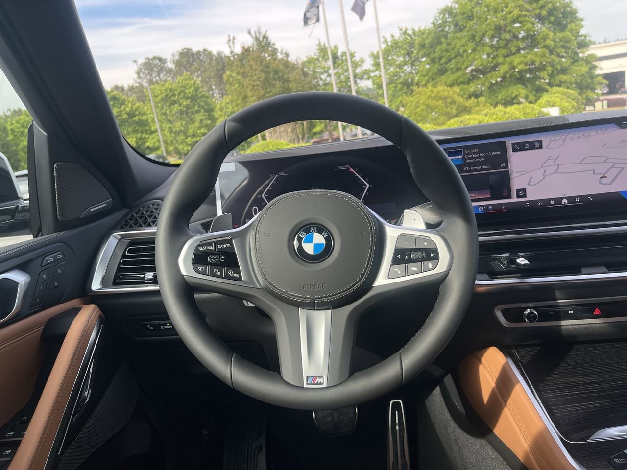 New 2027 Mineral White Metallic BMW xDrive40i image 21