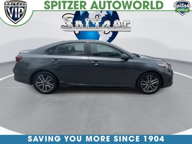 Used 2022 Gray Kia GT-Line image 10