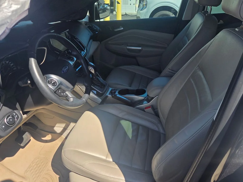 Used 2015 Magnetic Ford SEL image 6