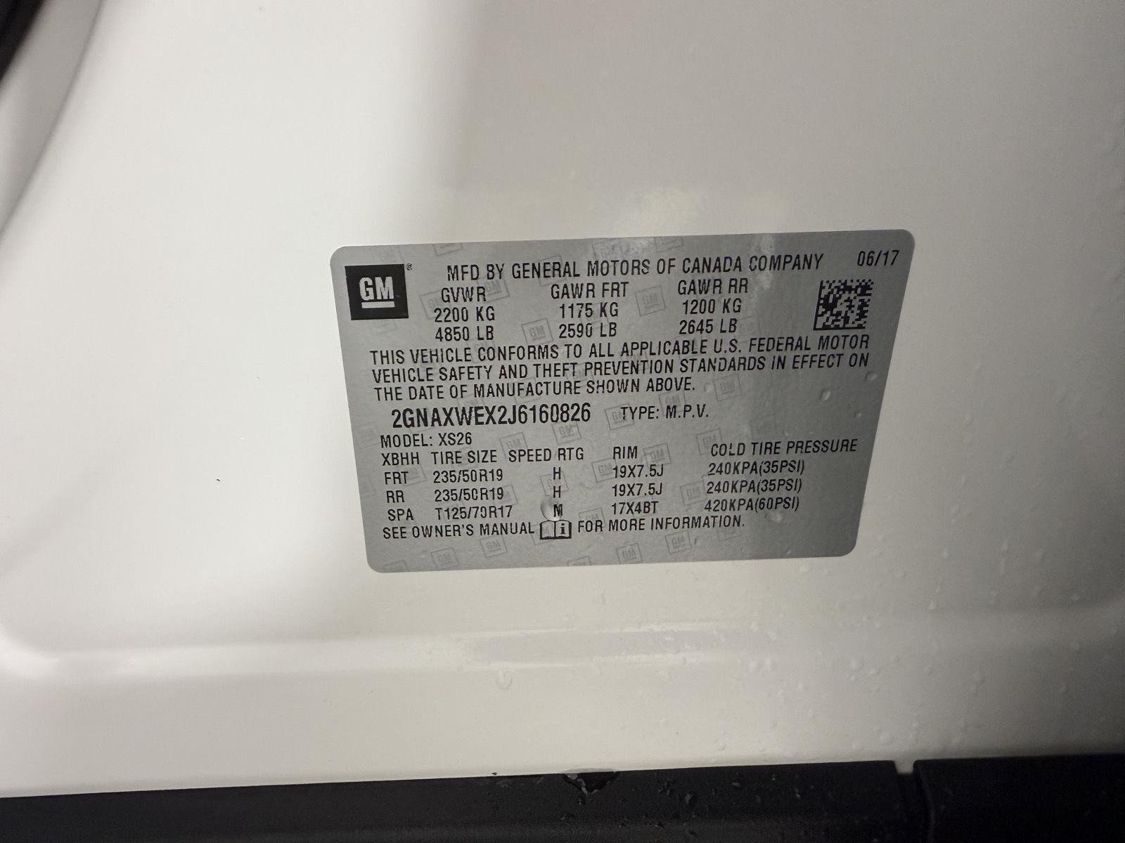 Used 2018 Iridescent Pearl Tricoat Chevrolet Premier image 24