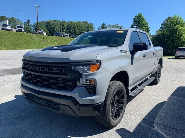 Used 2025 Gray Chevrolet Custom Trail Boss image 4