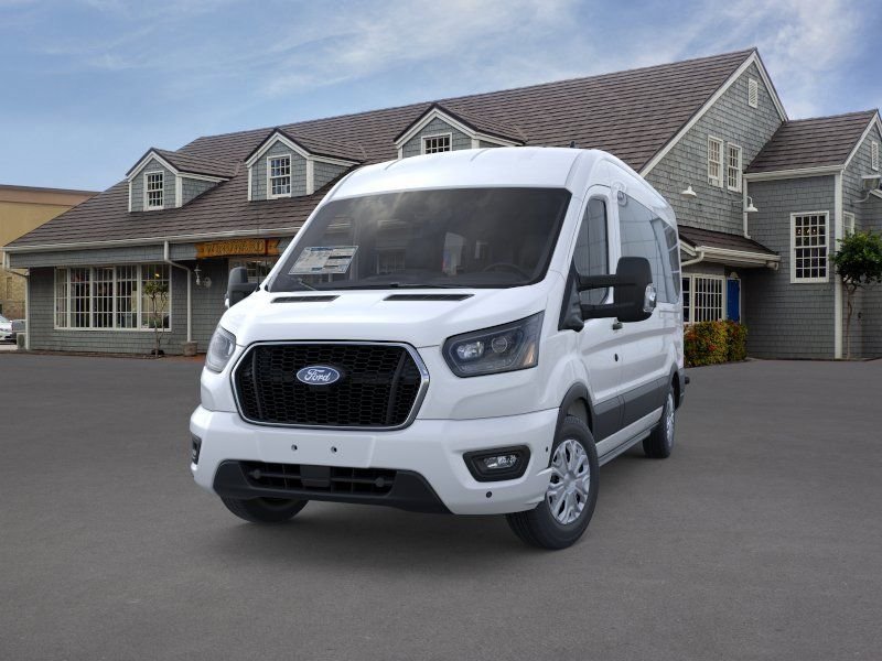New 2026 Oxford White Ford XLT image 2