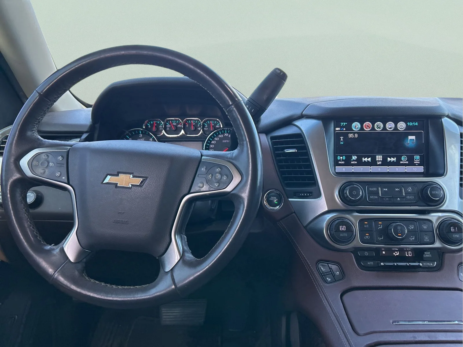 Used 2019 Pearl Chevrolet Premier image 23