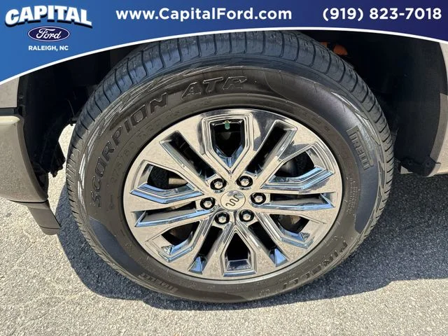 Used 2025 Gray Ford King Ranch image 13