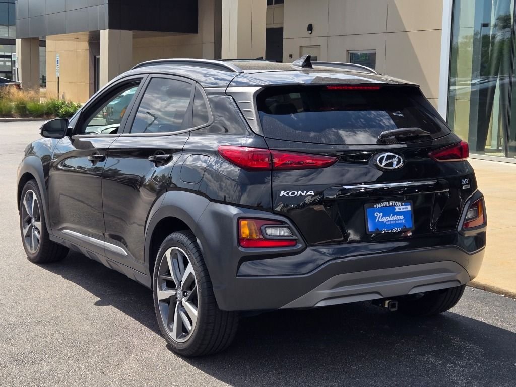 Used 2021 Ultra Black Hyundai Limited image 13