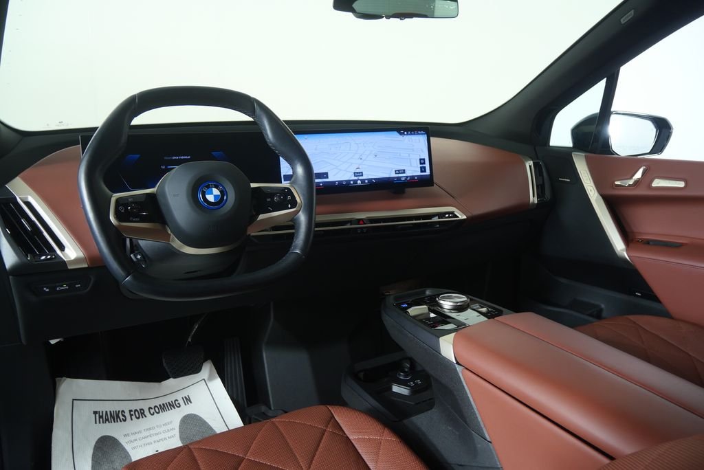 Certified Used 2024 Black Sapphire Metallic BMW xDrive50 image 17