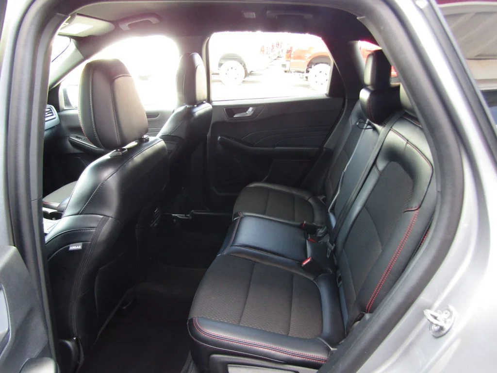 Used 2024 Silver Ford ST-Line image 31