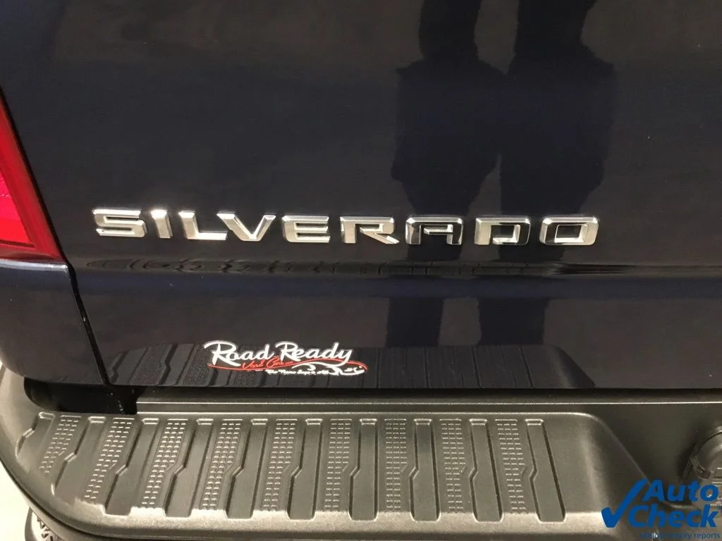 Used 2020 Blue Chevrolet Custom Trail Boss image 18
