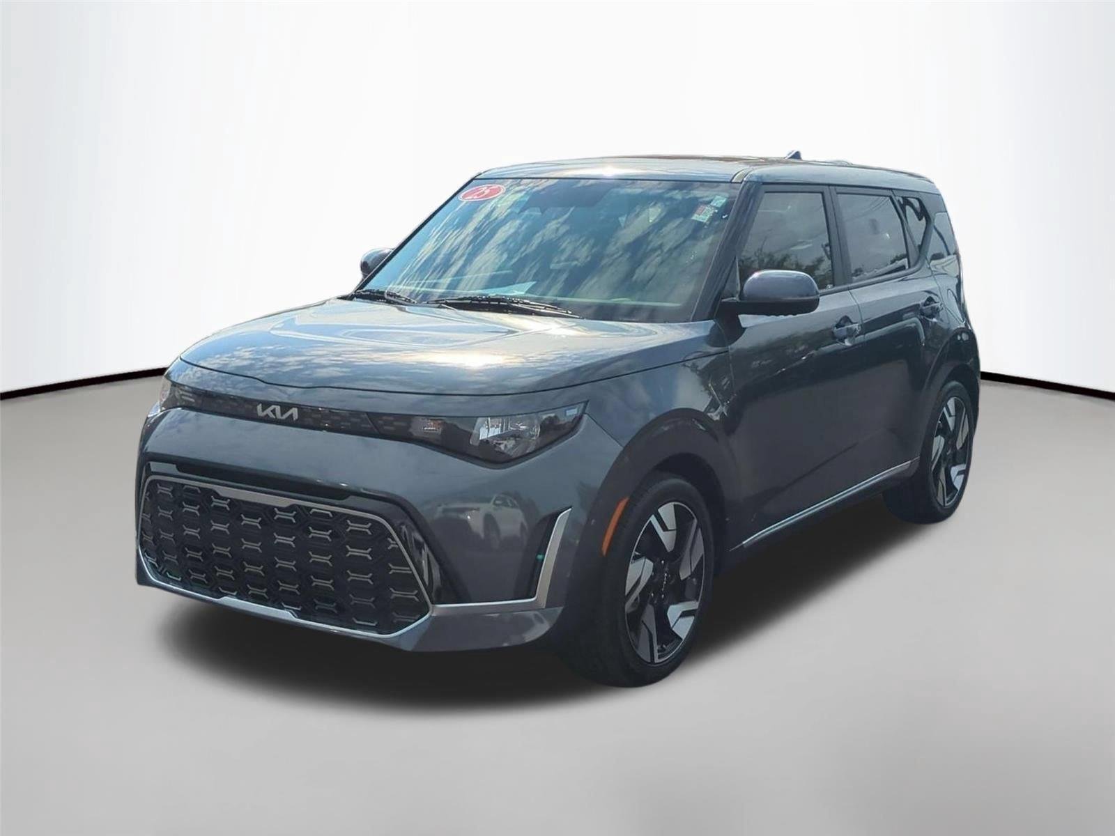 Used 2025 Gravity Gray Kia GT-Line image 1