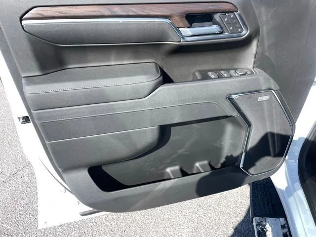 2026 GMC Sierra 1500 SLT - Photo 16