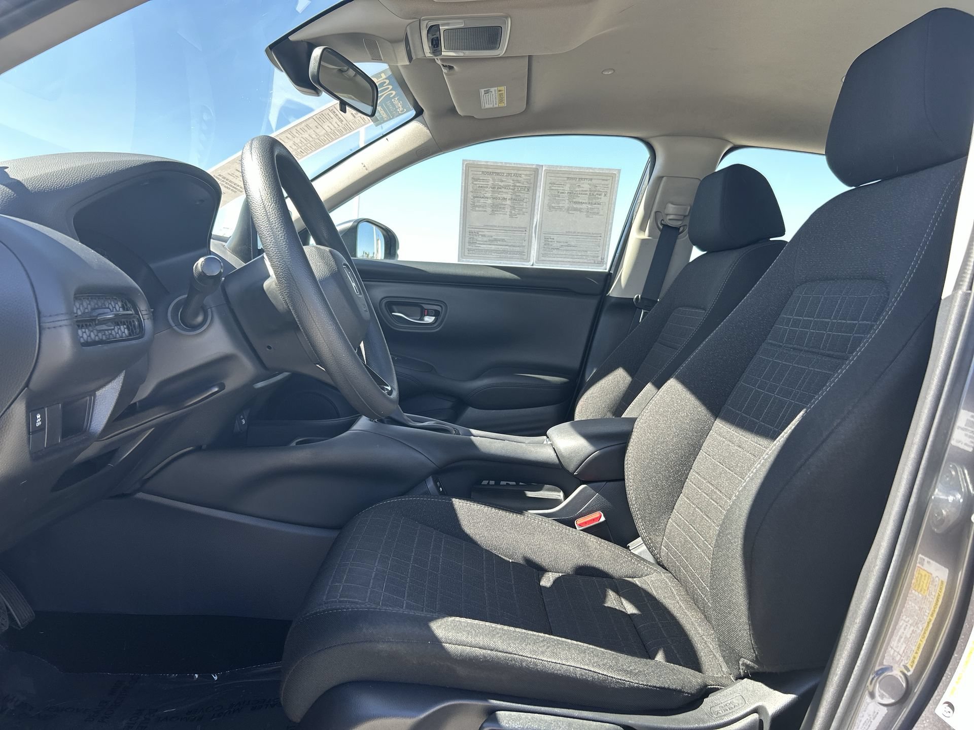 2025 Honda HR-V LX - Photo 13