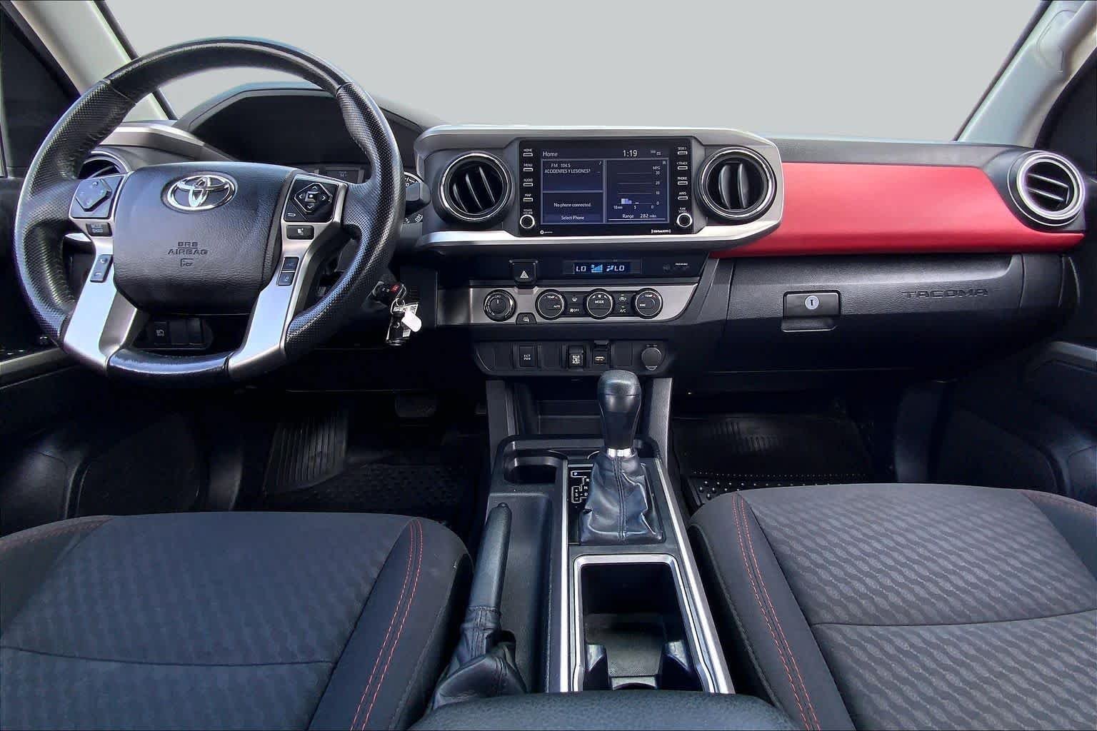 Used 2022 White Toyota SR5 image 15