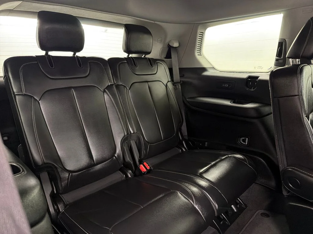 Certified Used 2022 White Jeep Limited image 32
