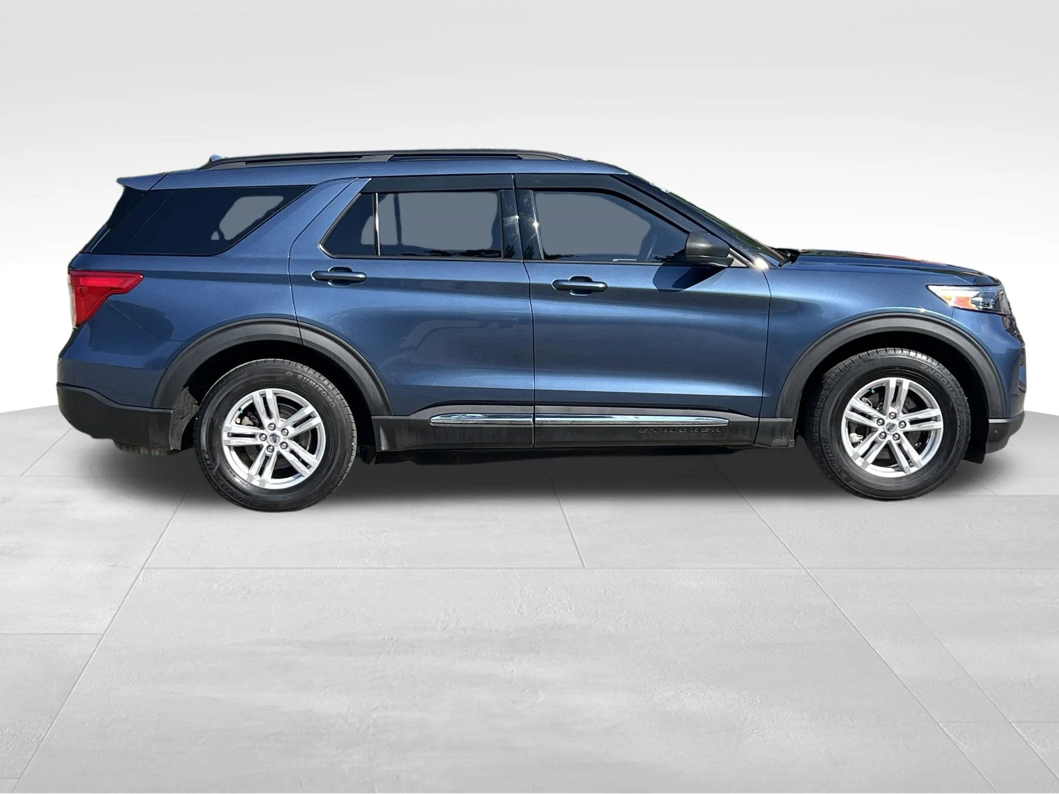 Used 2020 Blue Ford XLT image 5