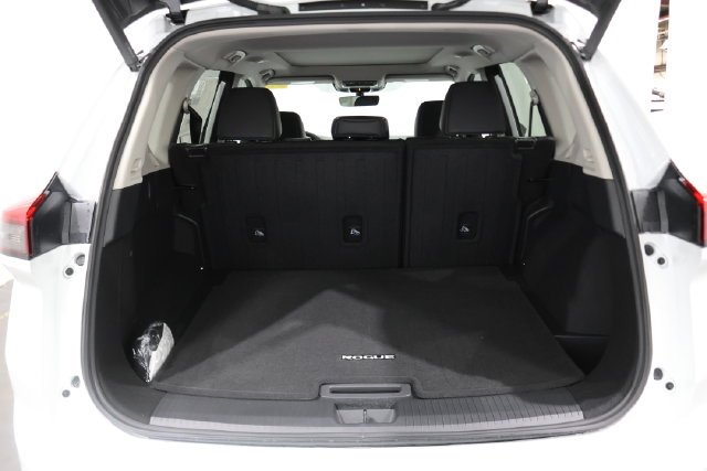 2026 Nissan Rogue Dark Armor - Photo 13