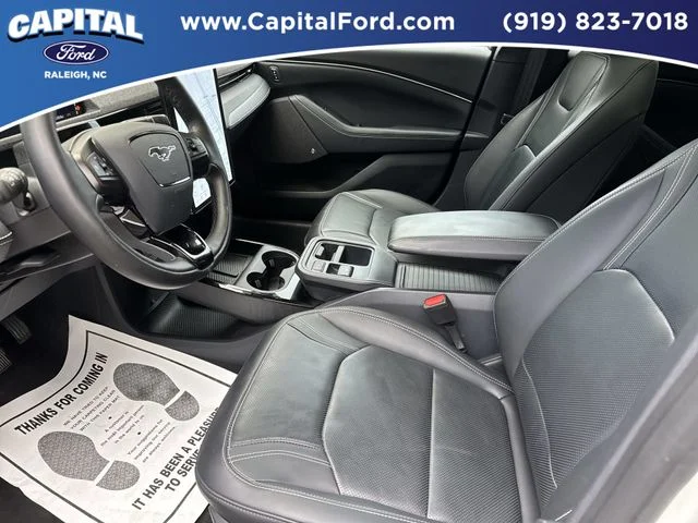 Used 2025 White Ford Premium image 19
