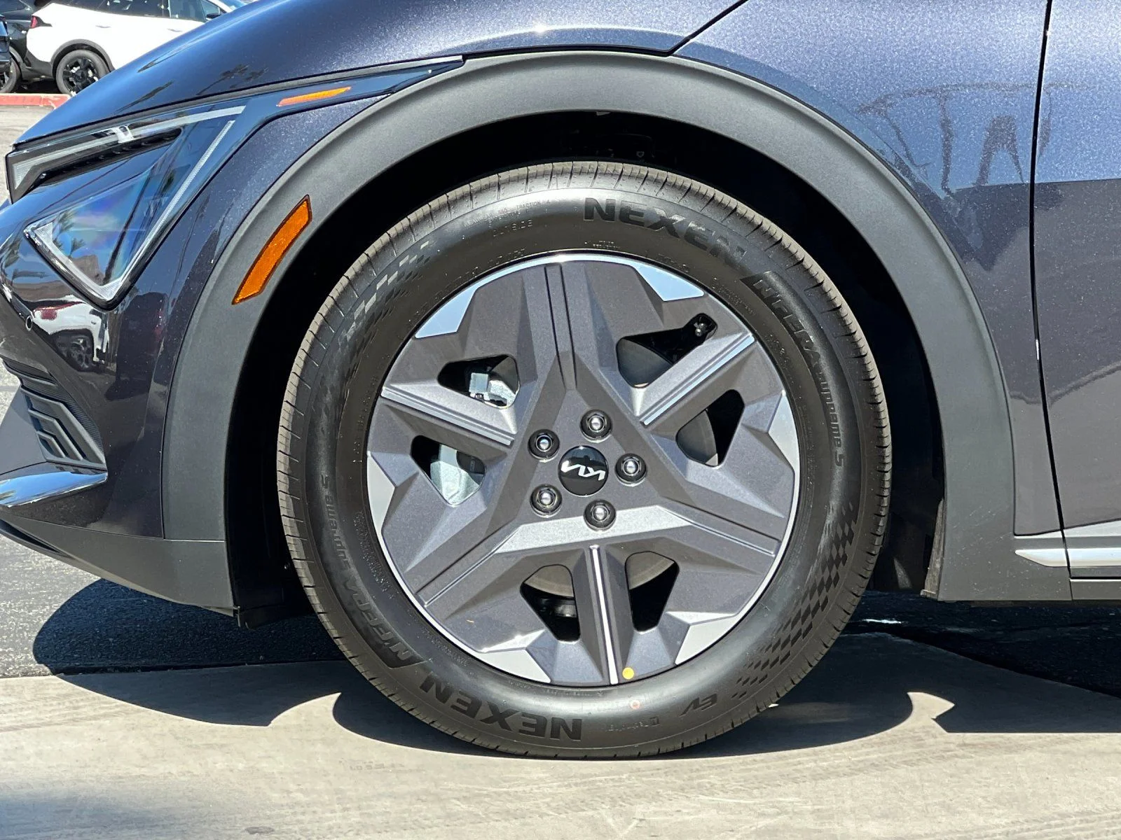 New 2026 Gray Kia Light image 32