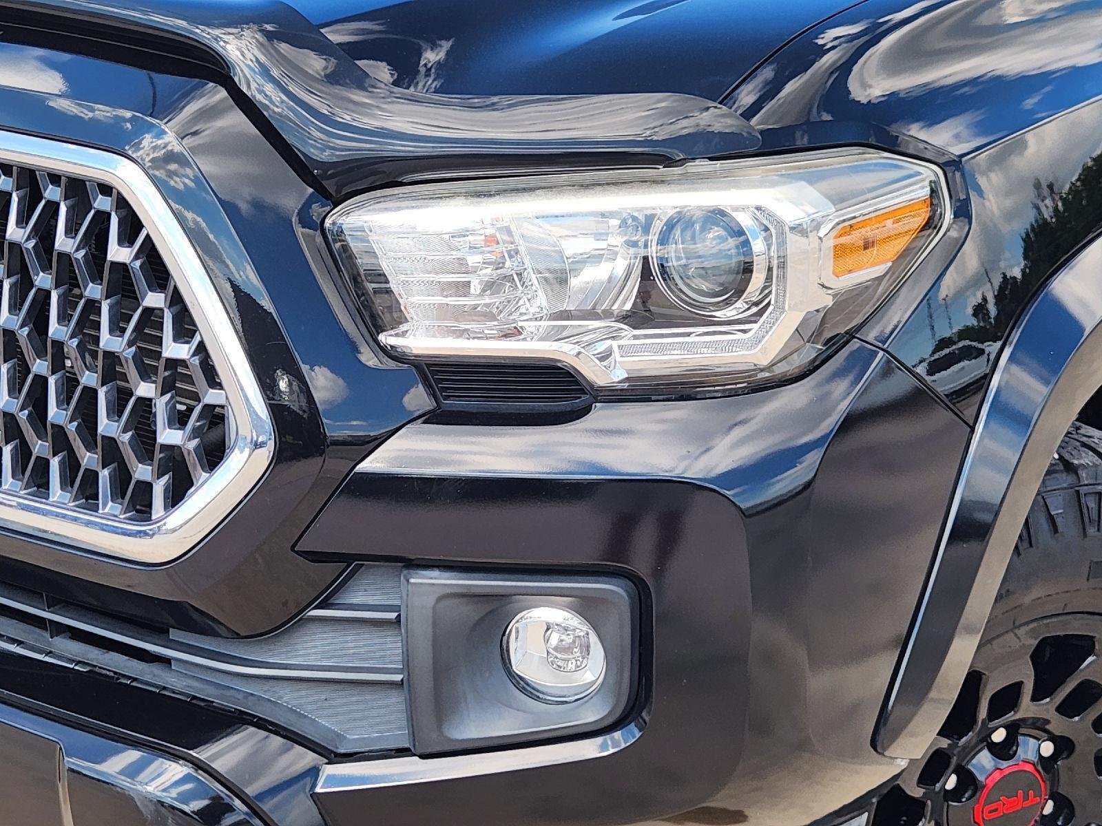 2019 Toyota Tacoma photo 9 of 33