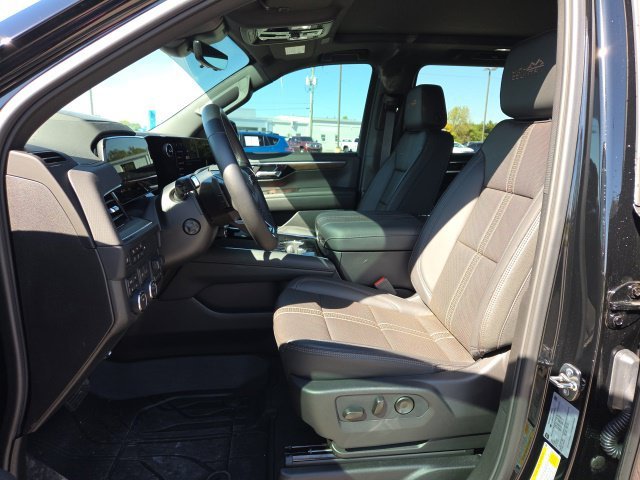 Used 2026 Black Chevrolet High Country image 13