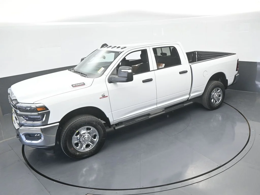 New 2026 Bright White Clear-Coat Exterior Paint RAM Tradesman image 49