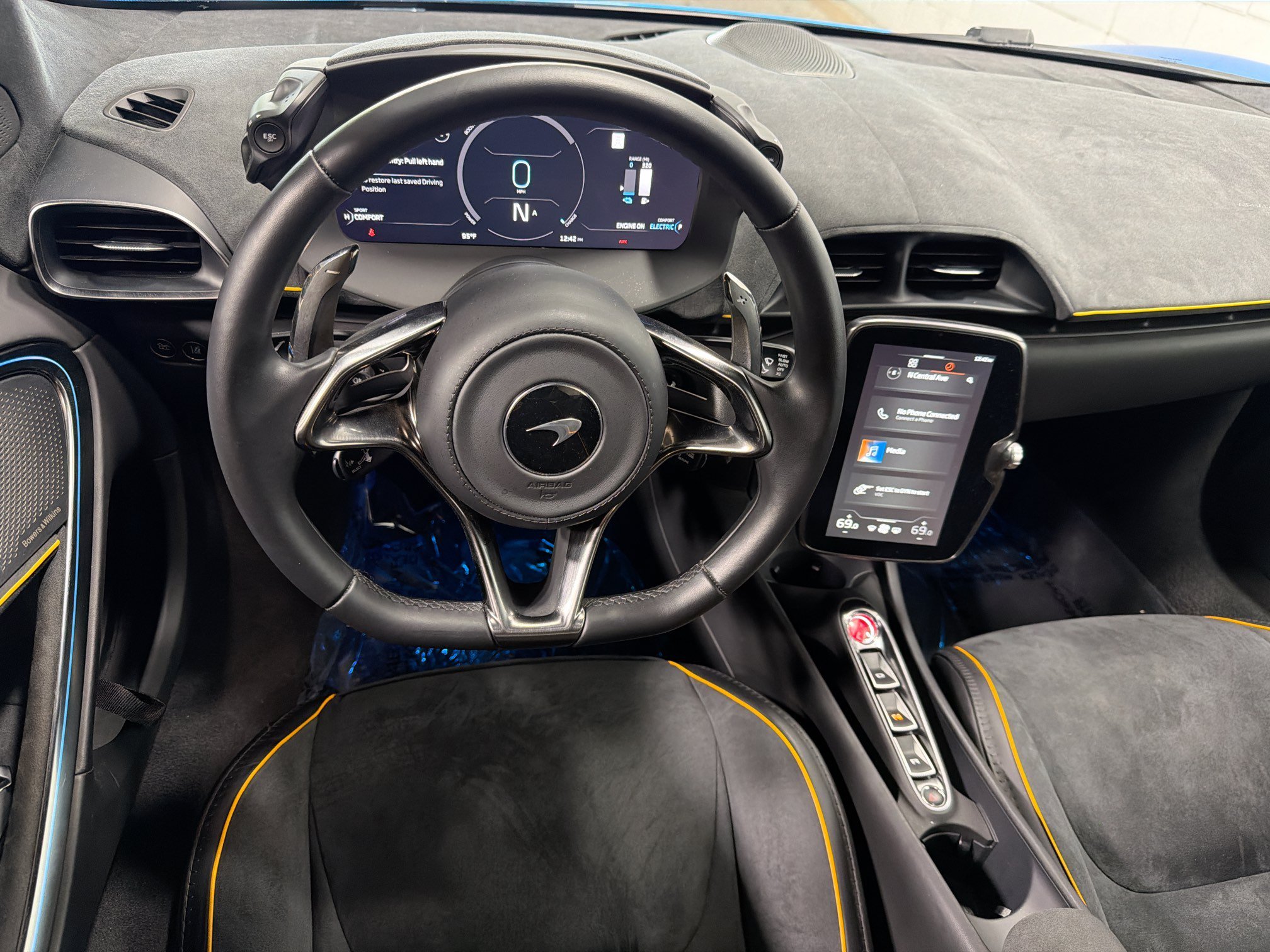 Used 2023 Ludus Blue McLaren Performance image 16