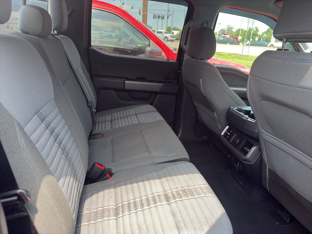 Used 2023 Atlas Blue Metallic Ford XLT image 4