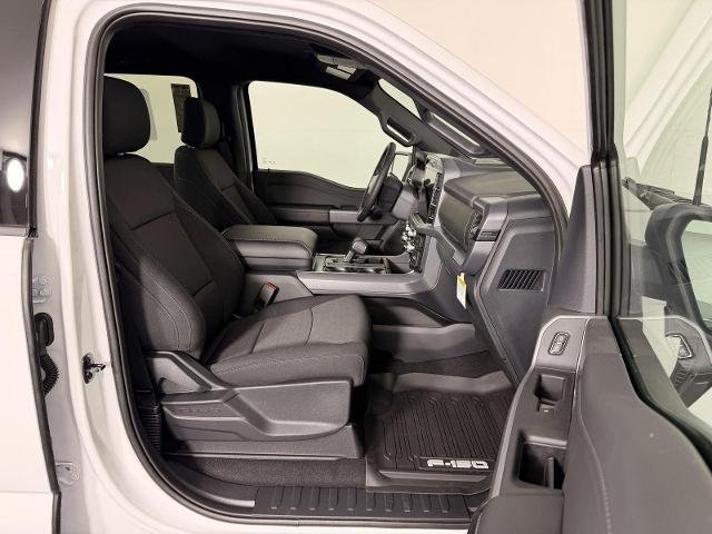 New 2026 Oxford White Ford XLT image 22