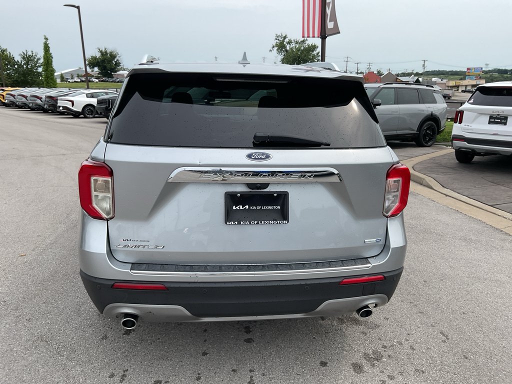 Used 2020 Iconic Silver Metallic Ford Limited image 8