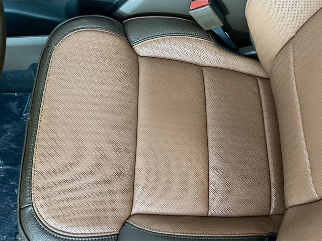 New 2026 Carbonized Gray Metallic Ford King Ranch image 20