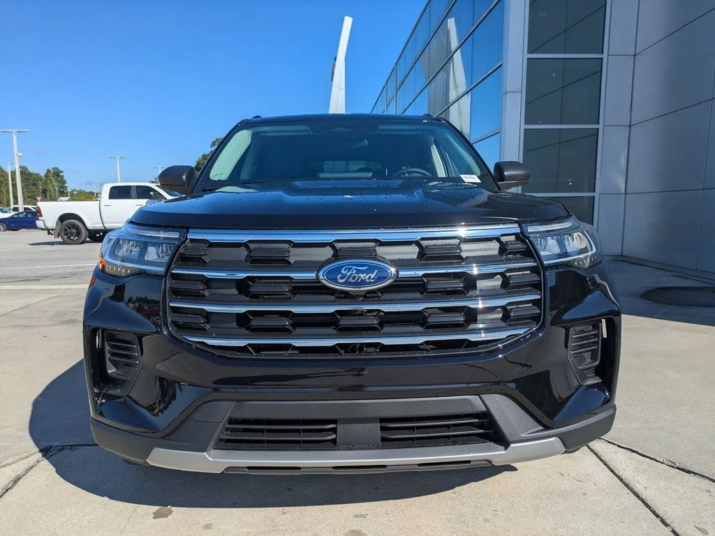 New 2026 Agate Black Metallic Ford Active image 8