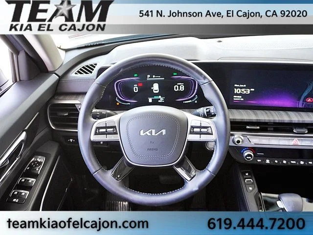 Used 2025 Silver Kia EX FWD image 21