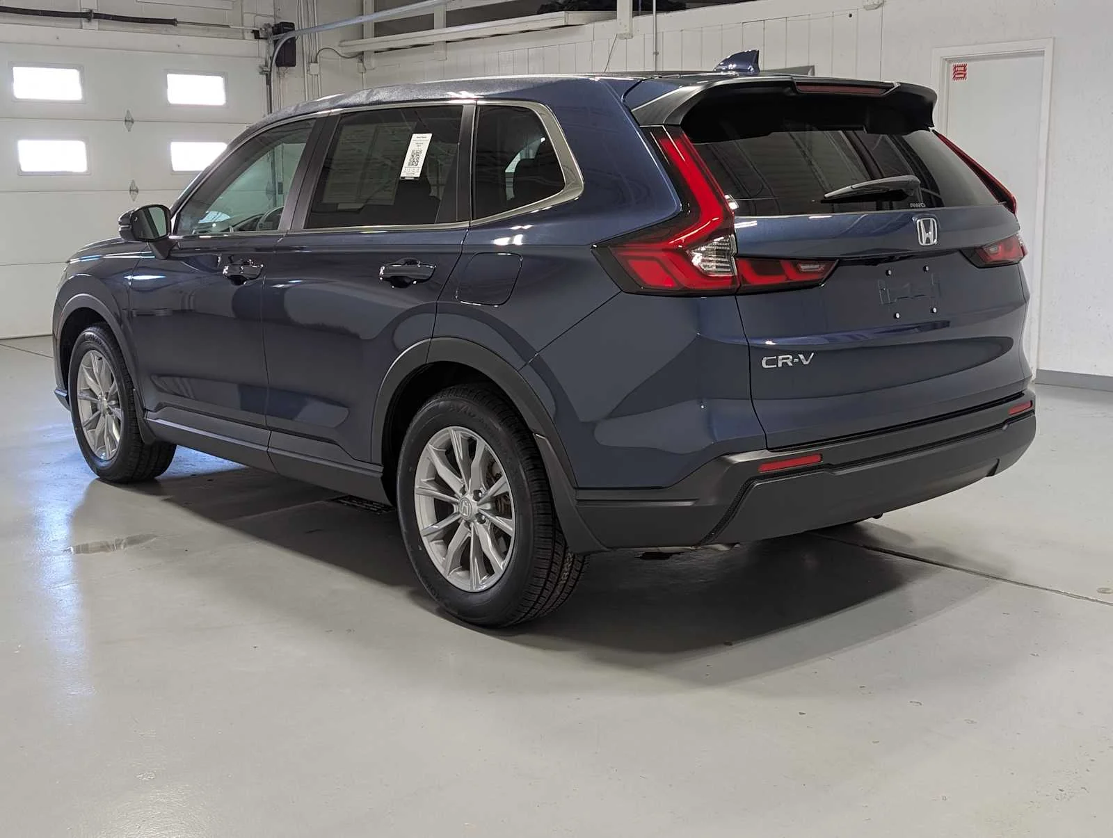 2025 Honda CR-V EX - Photo 11