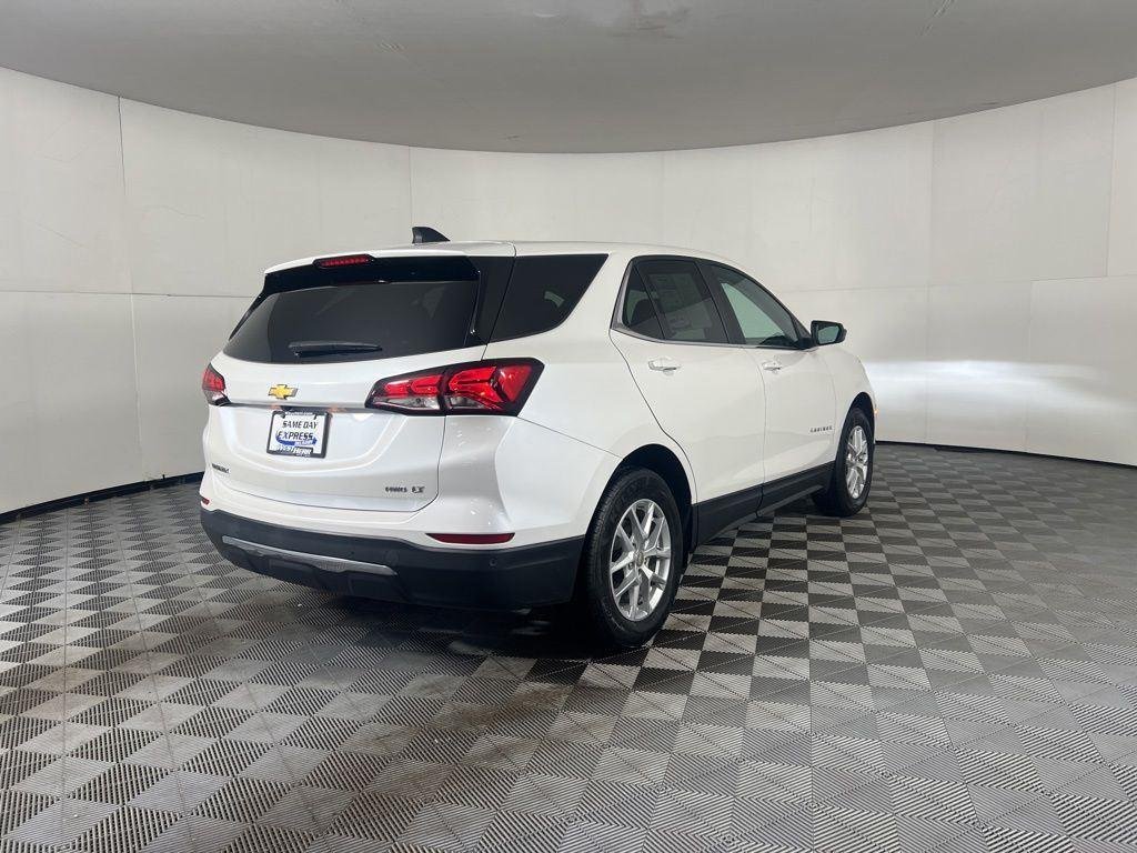 Used 2024 Pearl Chevrolet LT image 18