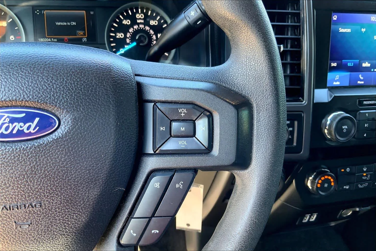 Used 2020 Oxford White Ford XLT image 23