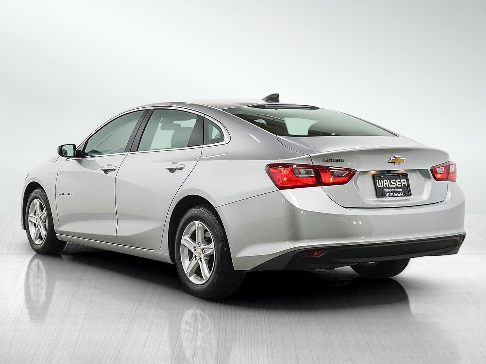 Used 2022 Silver Ice Metallic Chevrolet LS image 3