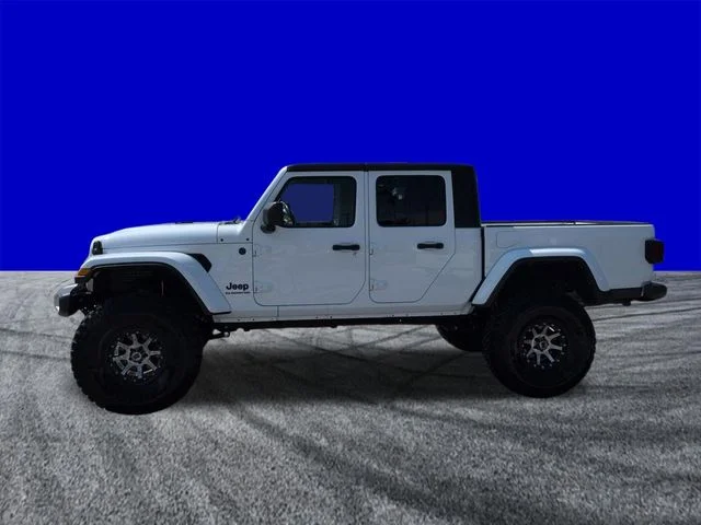 Used 2022 White Jeep Sport image 7