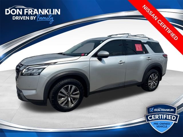 Used 2023 Silver Nissan SL image 1