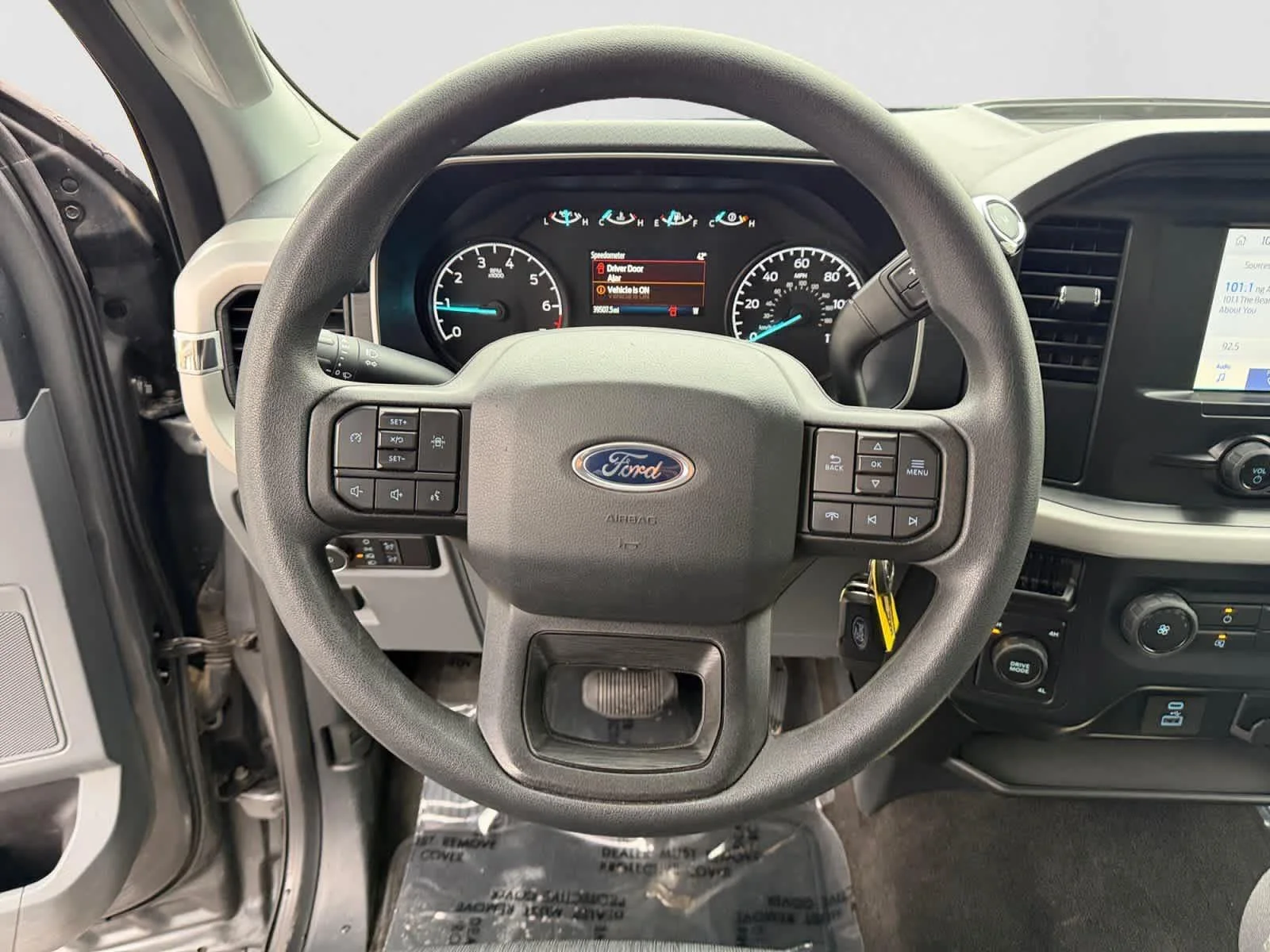 2022 Ford F-150 XL - Photo 13