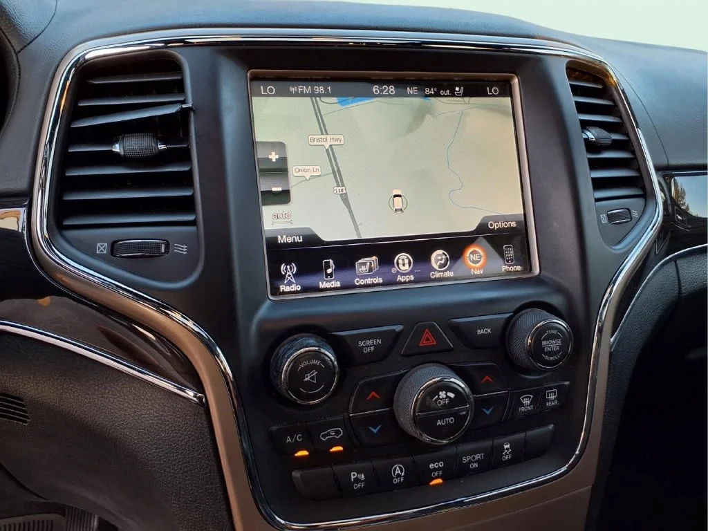 Used 2017 Black Jeep Overland image 22