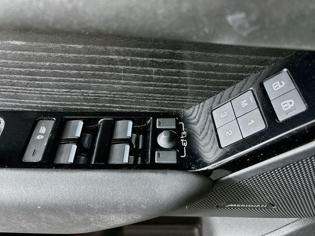 Certified Used 2026 Santorini Black Land Rover S image 20