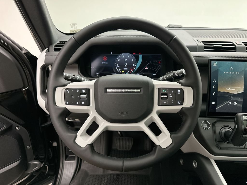 New 2026 Santorini Black Metallic Land Rover S image 15